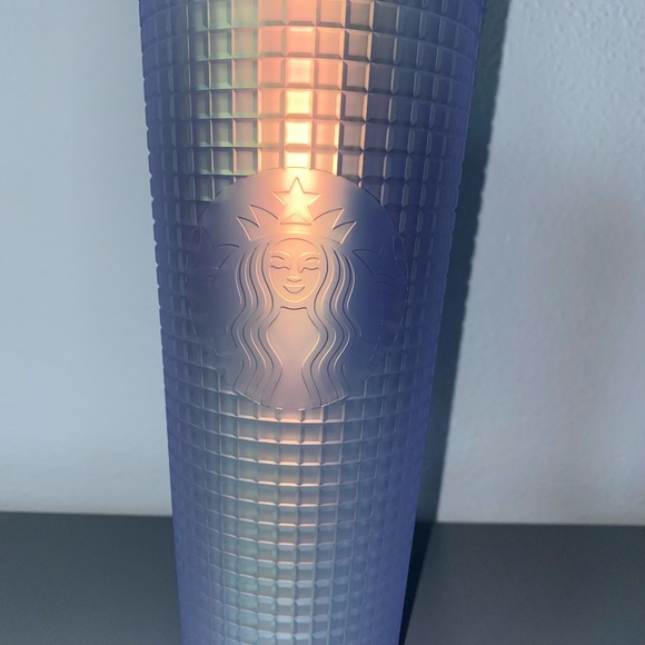 NWT Starbucks Matte Iridescent Soft Touch Grid 24oz Venti Tumbler Unicorn - Picture 2 of 3